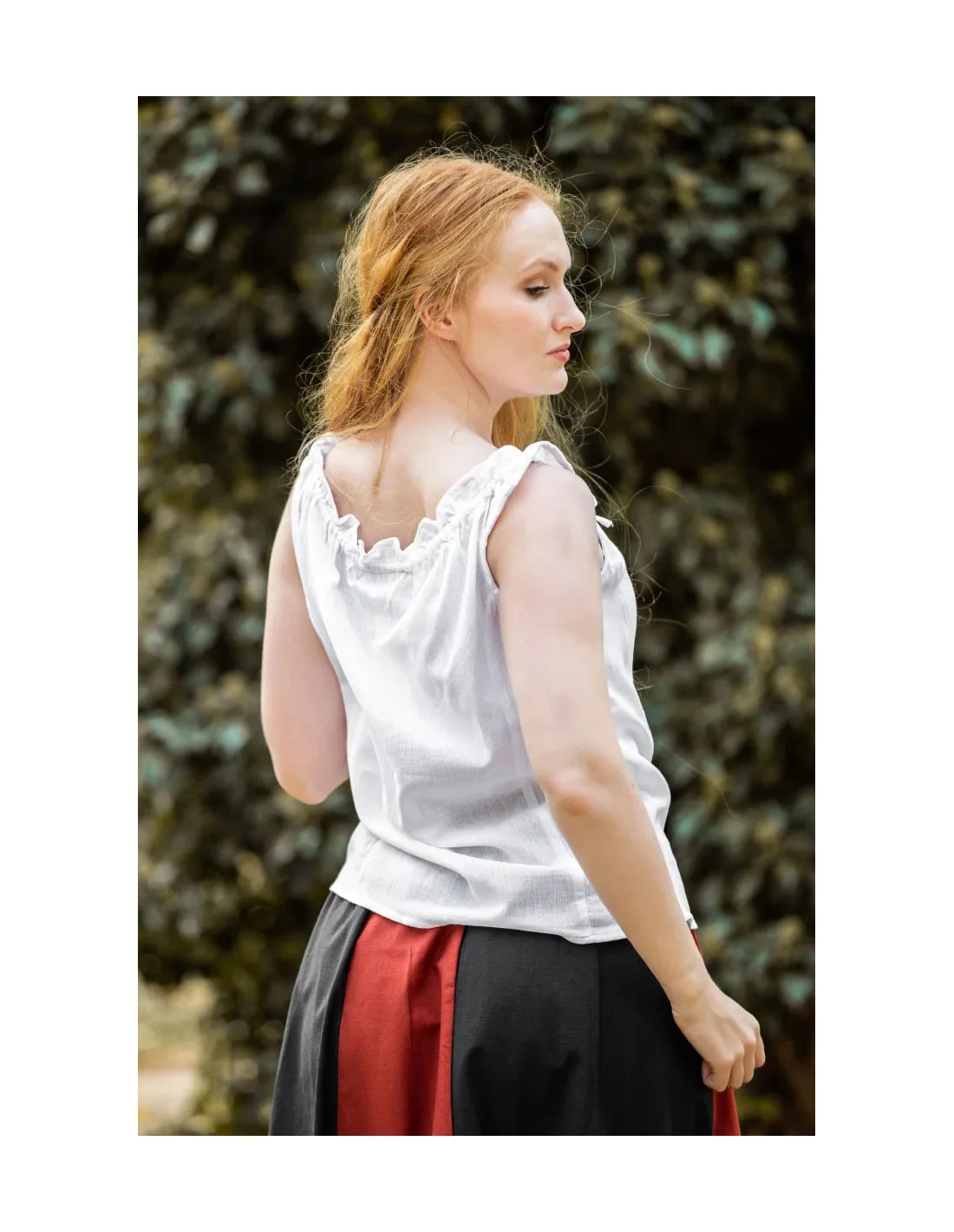 Blusa medieval sin mangas Adele, color blanco