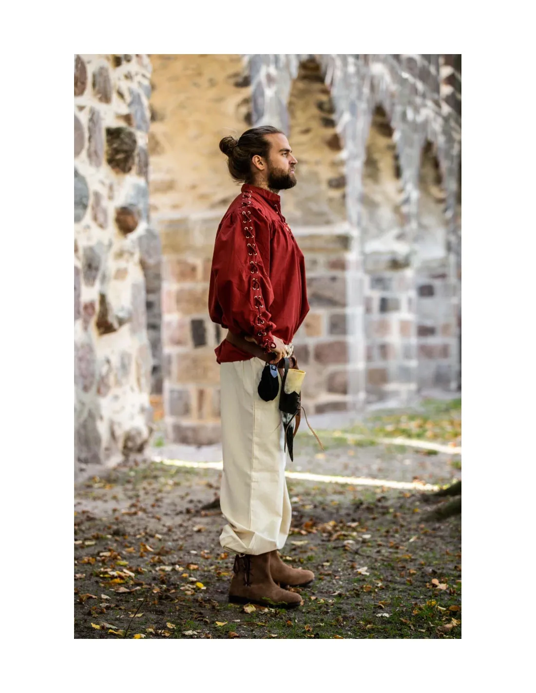 Camisa medieval Adrián con cordones, color rojo