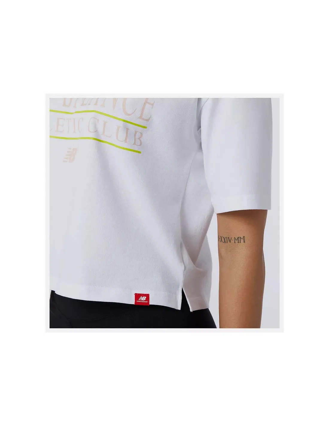 Camiseta New Balance Essentials Athletic Club Boxy White