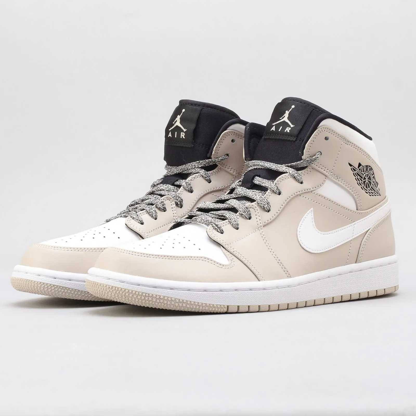 Jordan Air Jordan 1 Mid ''Desert Sand''