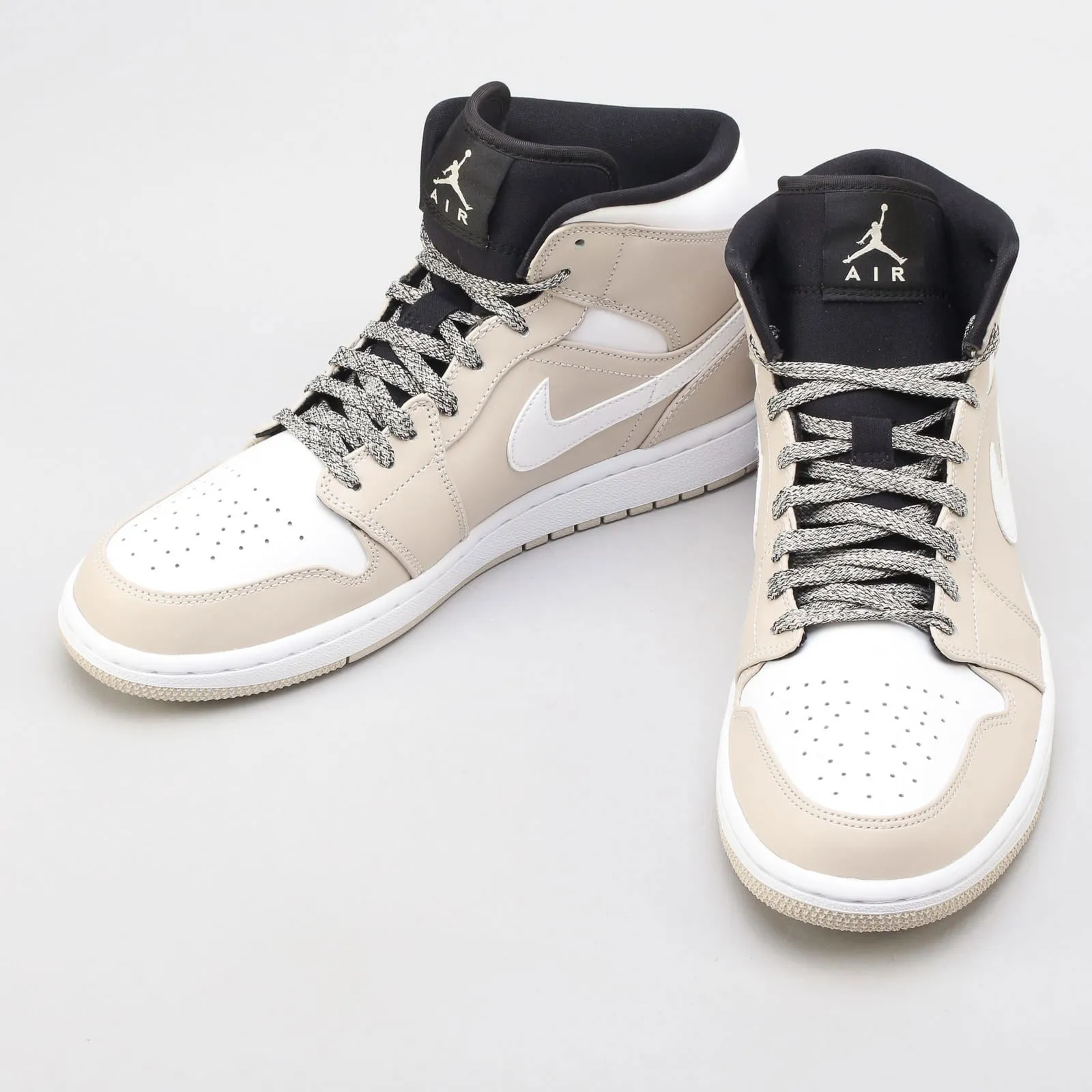 Jordan Air Jordan 1 Mid ''Desert Sand''