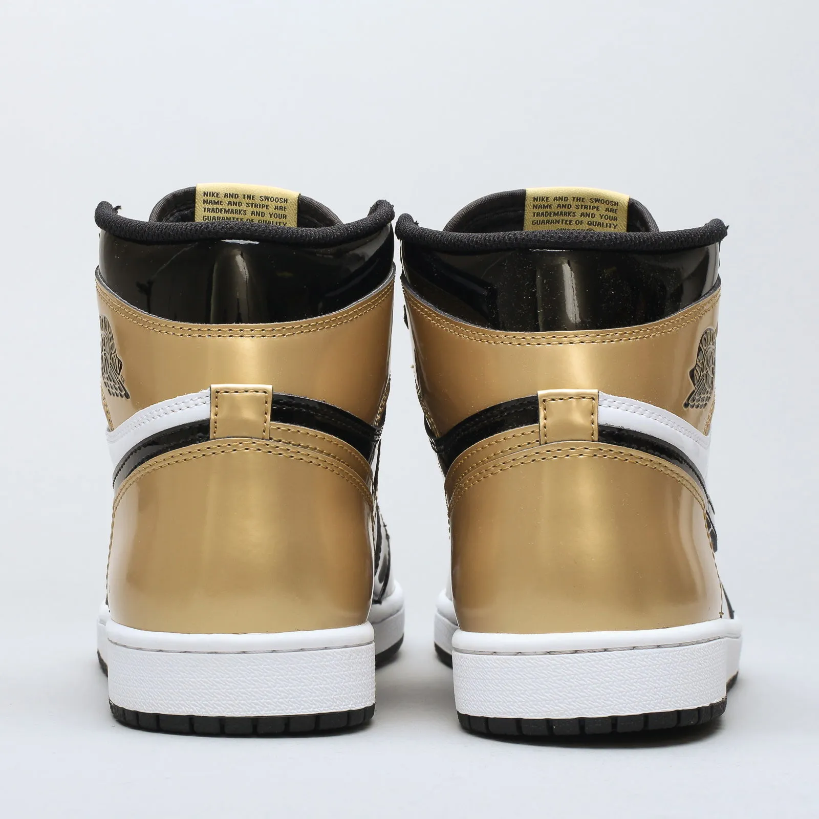 Jordan Air Jordan 1 Retro High OG NRG "Gold Toe"