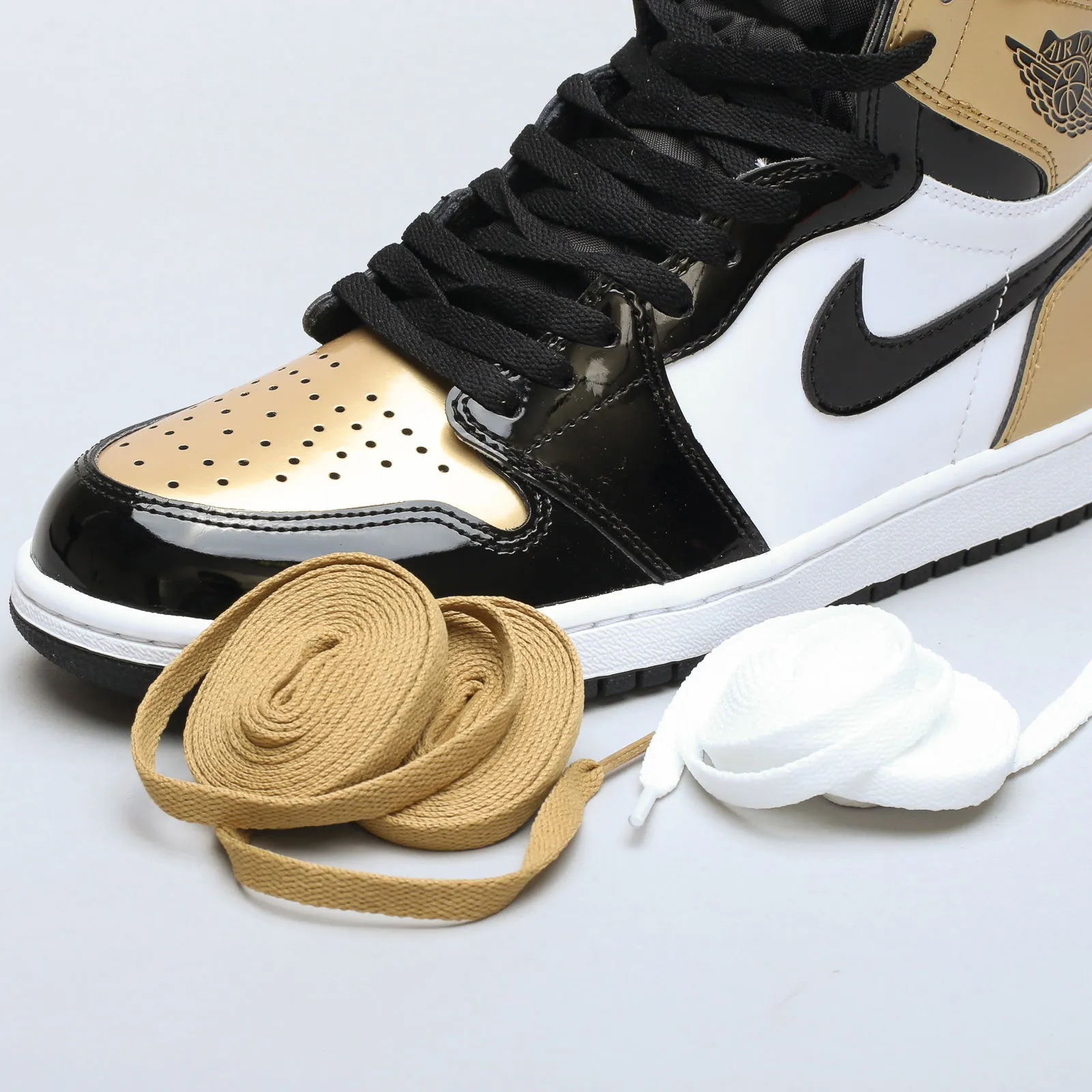 Jordan Air Jordan 1 Retro High OG NRG "Gold Toe"