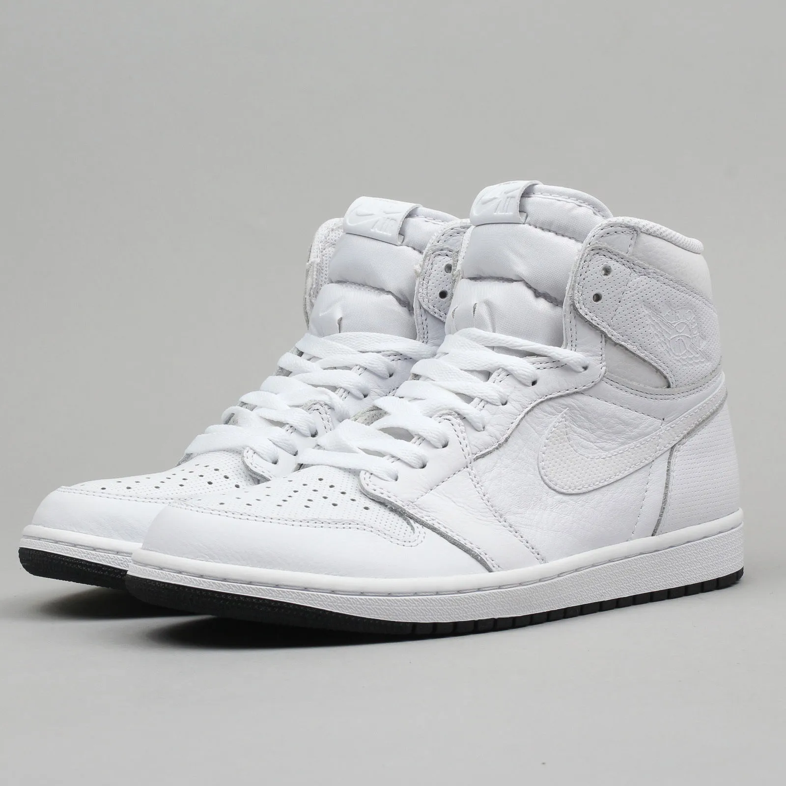 Jordan Air Jordan 1 Retro High OG "White Perforated"