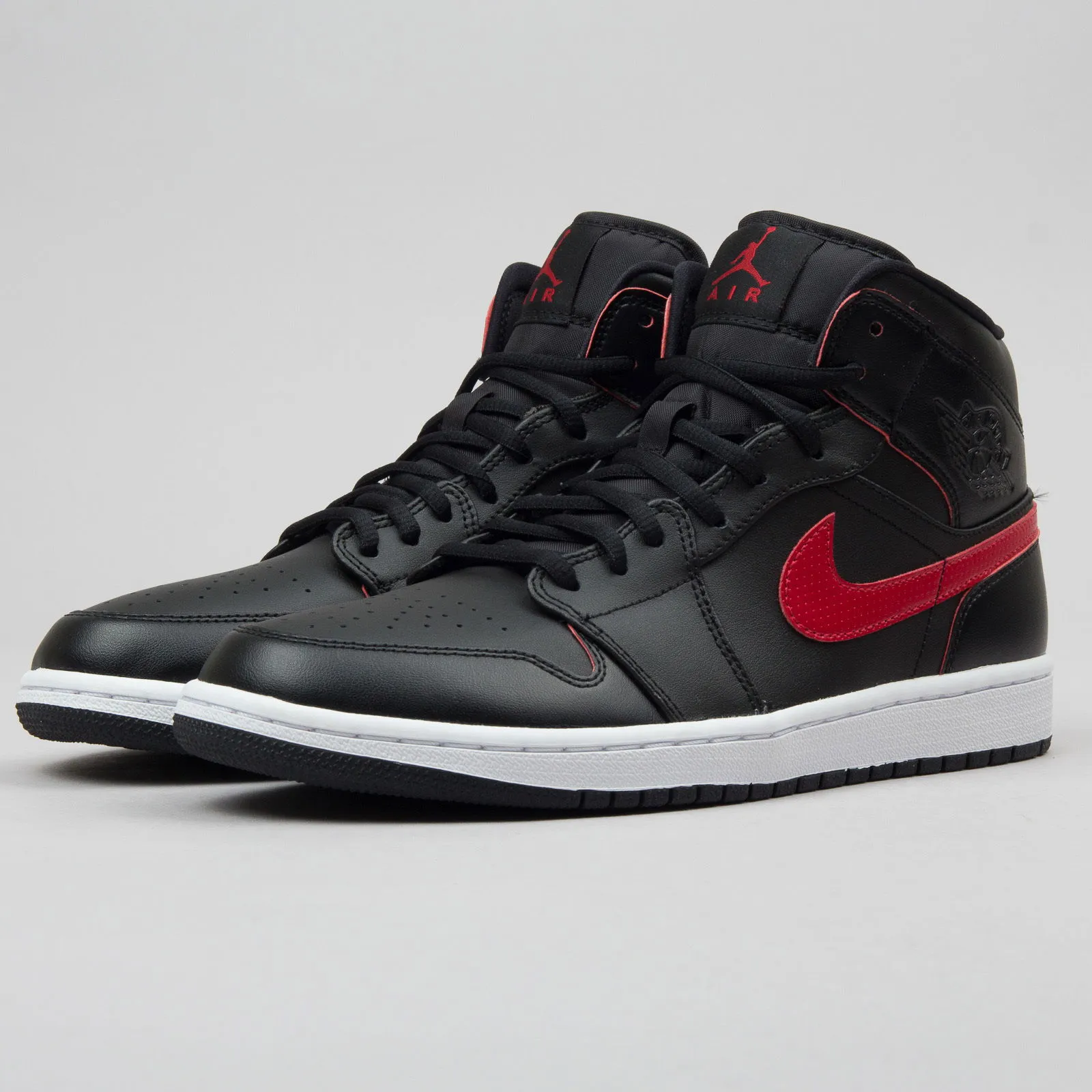 Jordan Air Jordan 1 Retro Mid "Black Team Red"