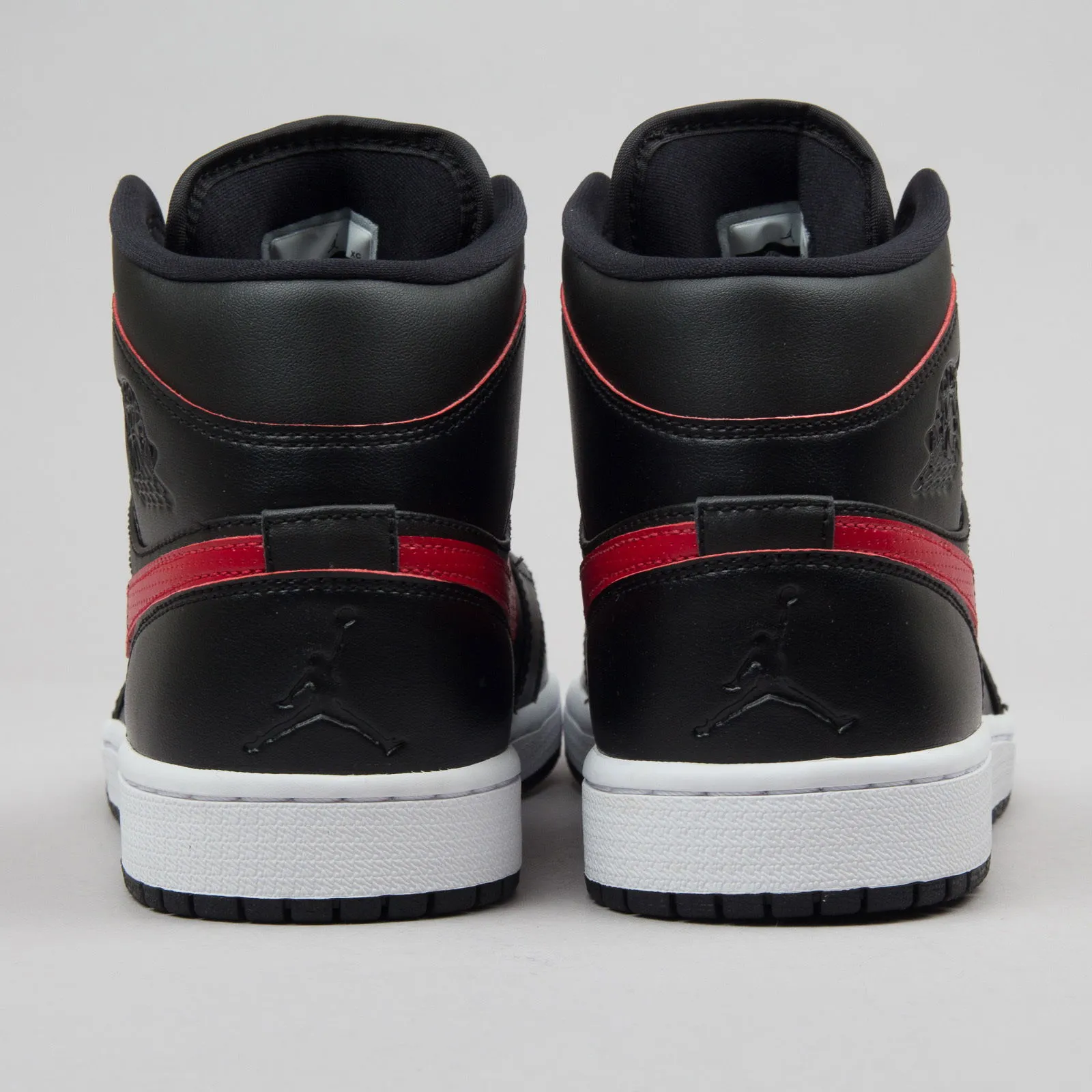 Jordan Air Jordan 1 Retro Mid "Black Team Red"