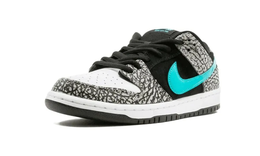 Nike SB Dunk Low atmos Elephant