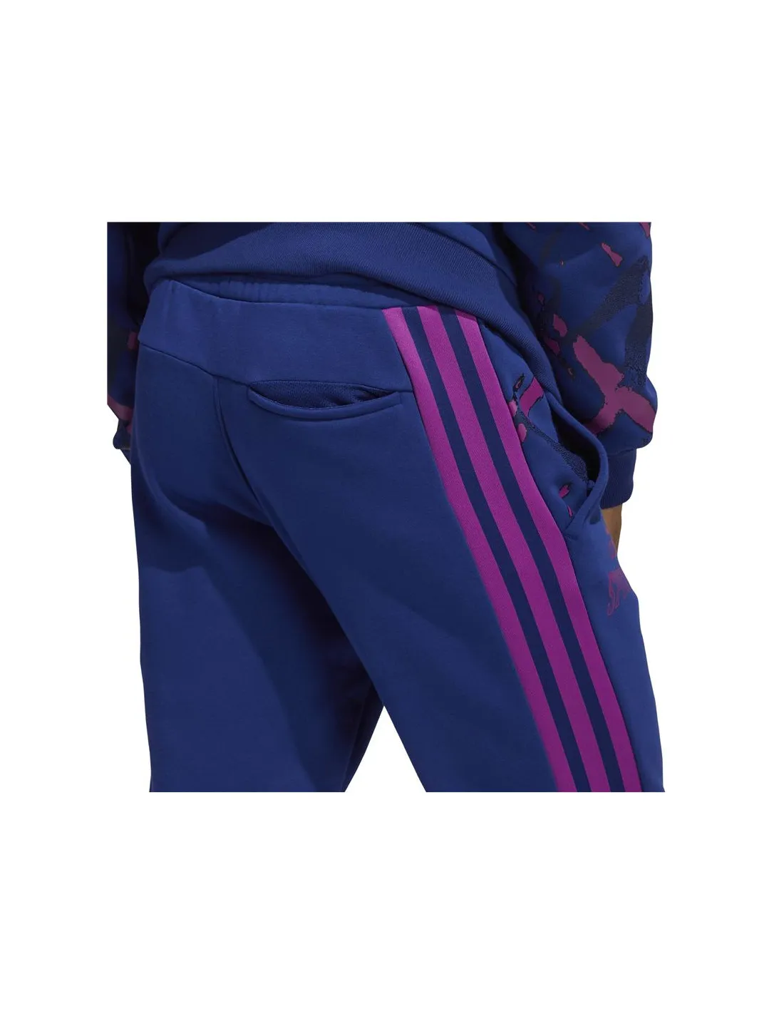 Pantalones largos adidas Reverse Retro Future Icons Winterized Graphic M Blue/Violet