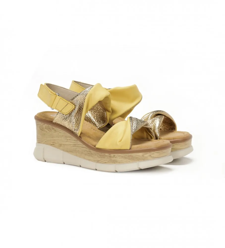 Sandalias de Piel Saray D9004 amarillo -Altura cuña 8cm-