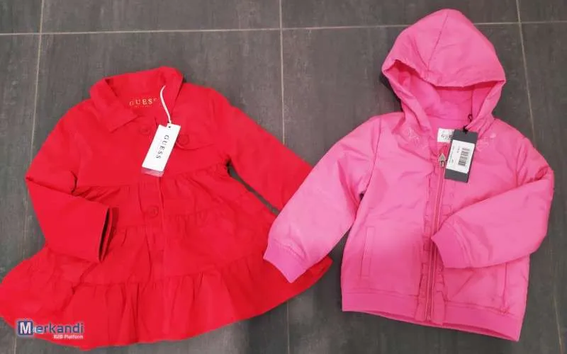 Stock Ropa para niños Adivina