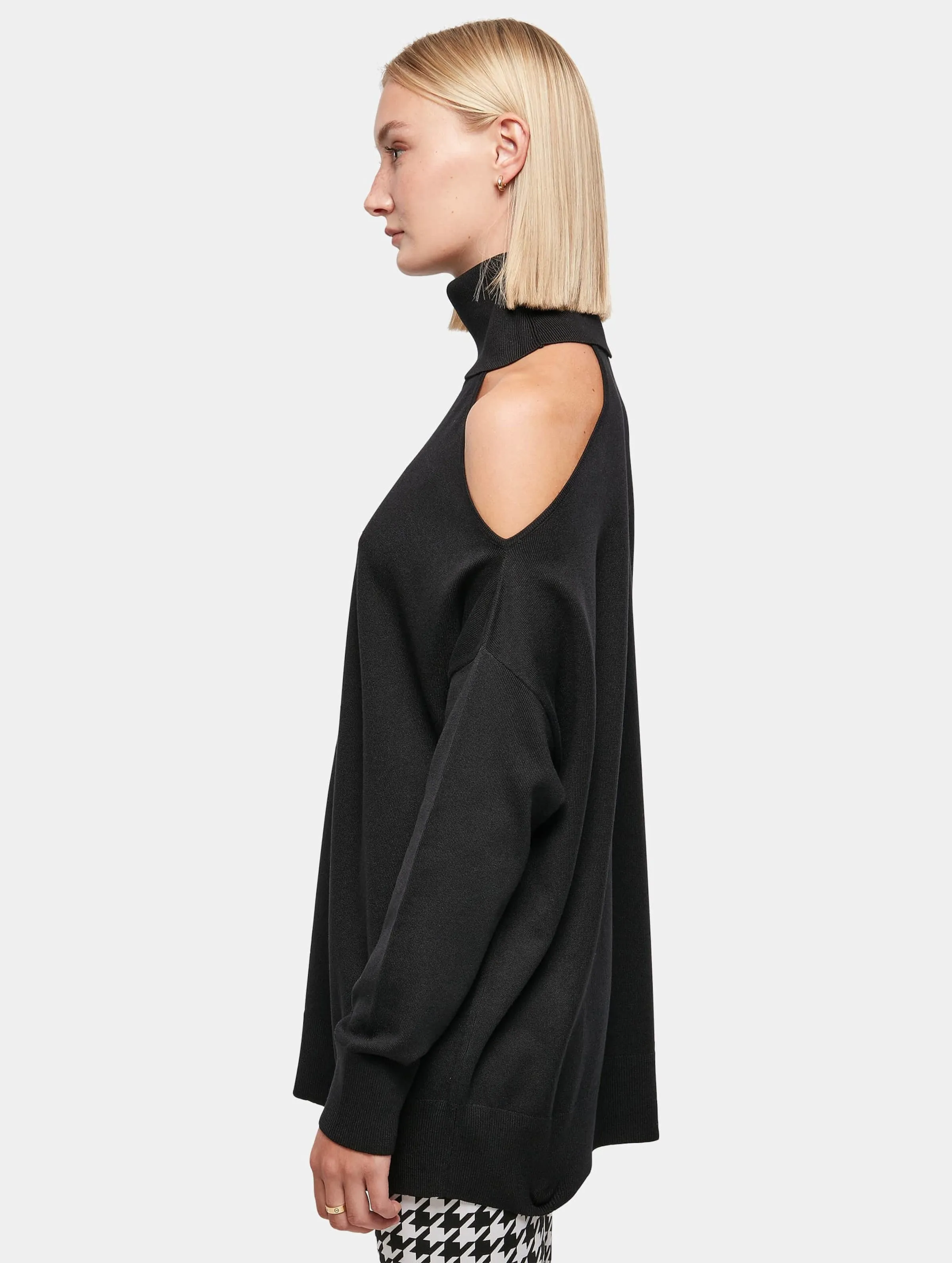 Urban Classics Ladies Cold Shoulder Turtelneck