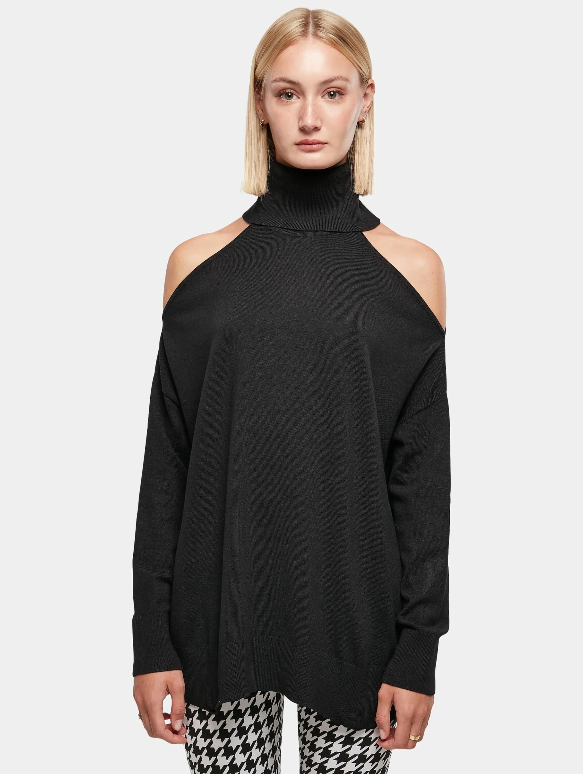 Urban Classics Ladies Cold Shoulder Turtelneck