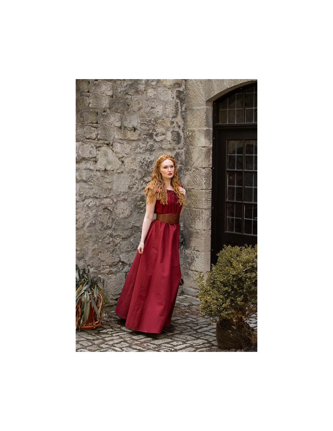 Vestido medieval largo modelo Clara, color rojo