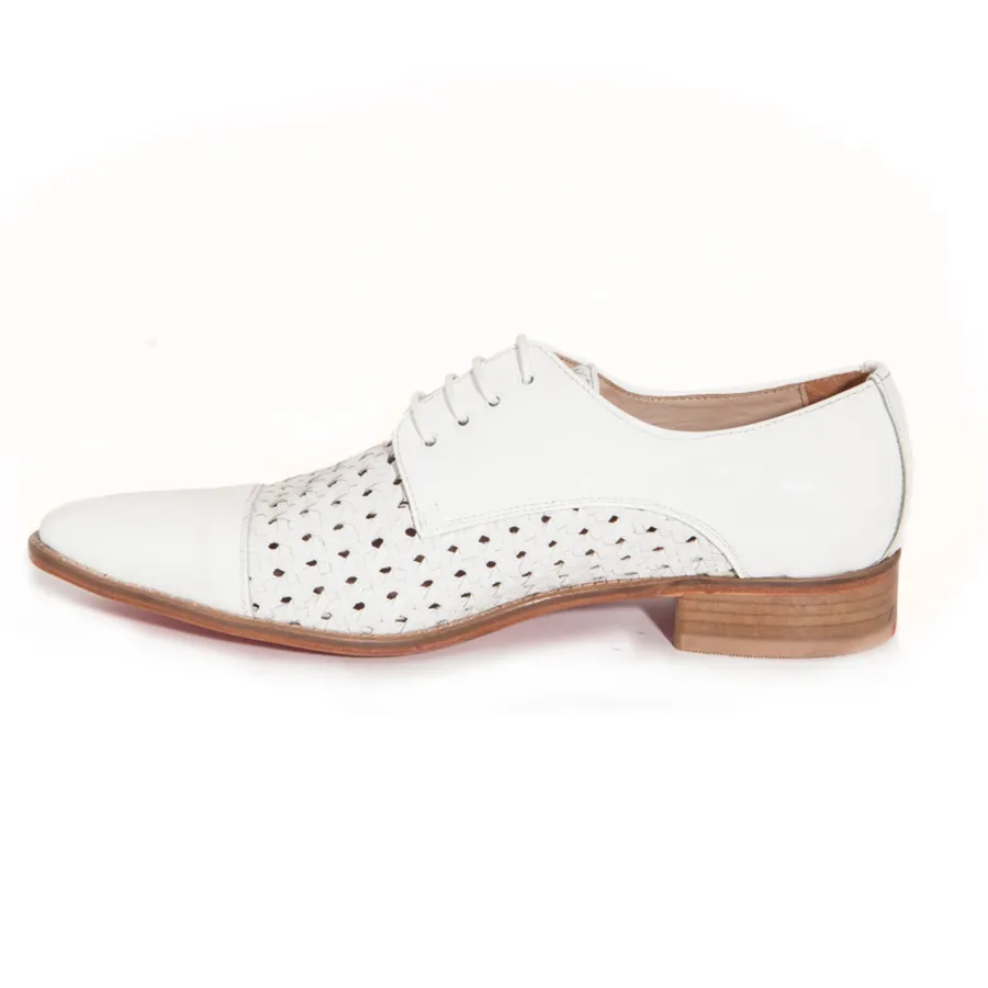 Zapato hombre charol blanco calado
